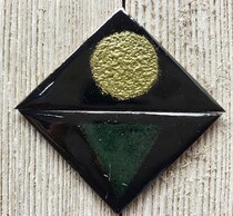 SE-16 Transparent Green Solar Gold   (50 Grams) - Product Image